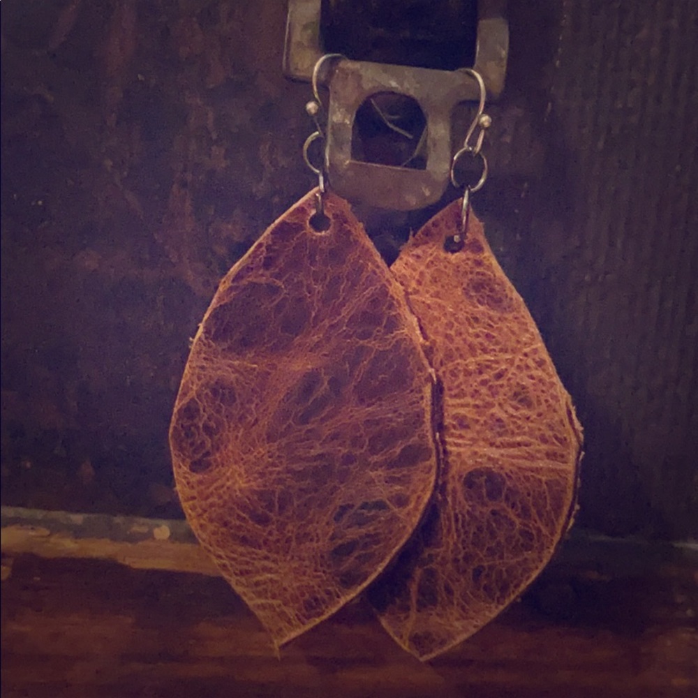 Leather earrings